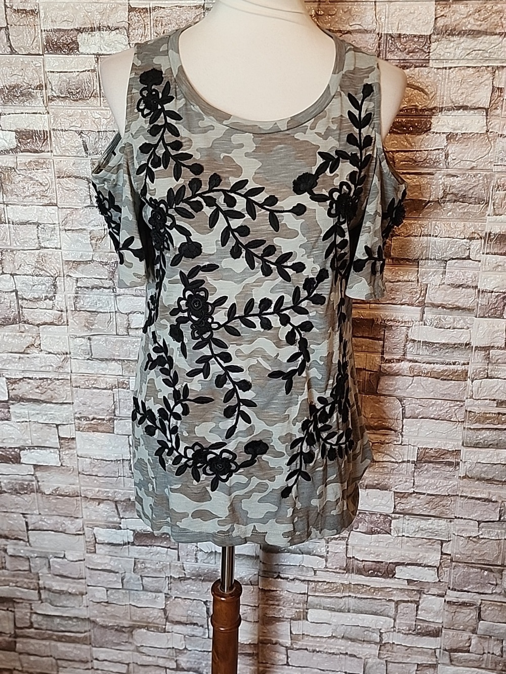 Inc International Concepts Olive Drab Brand New Camo Blouse